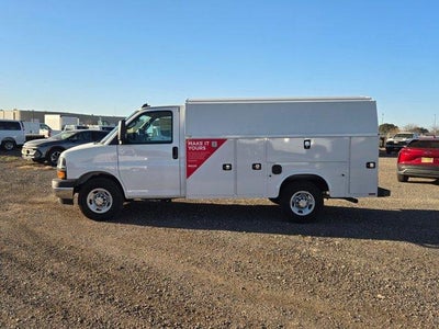 2025 Chevrolet Express Cutaway 3500 3500 Van 139"