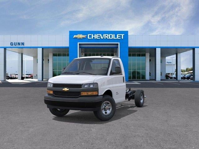 2025 Chevrolet Express Cutaway 3500 3500 Van 139"