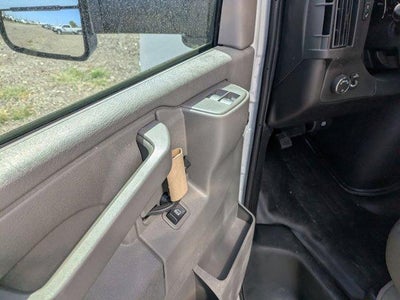 2025 Chevrolet Express Cutaway 3500 3500 Van 177"