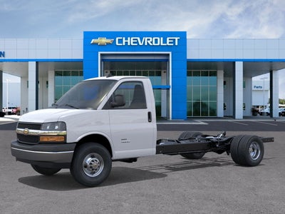 2025 Chevrolet Express Cutaway 3500 3500 Van 177"
