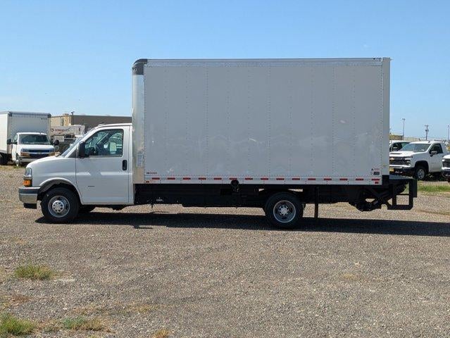 2025 Chevrolet Express Cutaway 3500 3500 Van 177"
