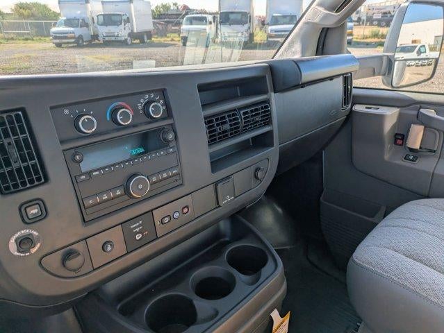 2025 Chevrolet Express Cutaway 3500 3500 Van 177"