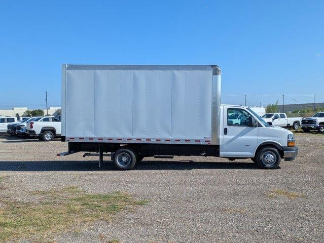 2025 Chevrolet Express Cutaway 3500 3500 Van 177"