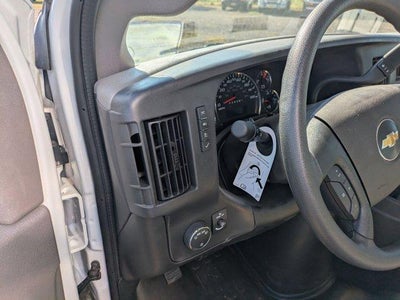 2025 Chevrolet Express Cutaway 3500 3500 Van 177"