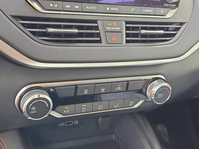 2022 Nissan Altima SR - Photo 17
