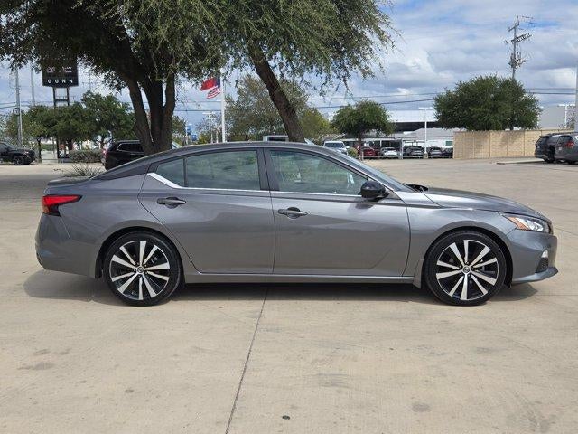 2022 Nissan Altima SR FWD