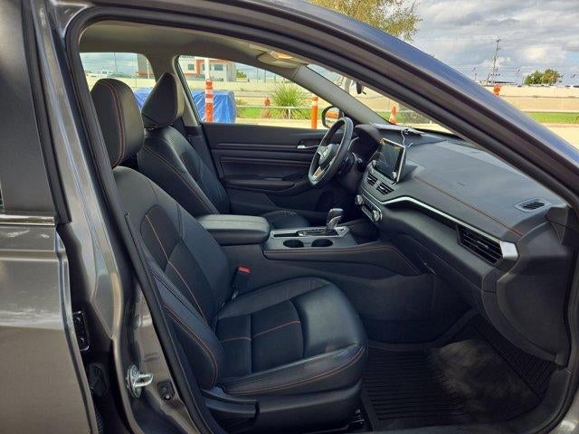 2022 Nissan Altima SR - Photo 25