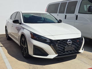2023 Nissan Altima SR FWD
