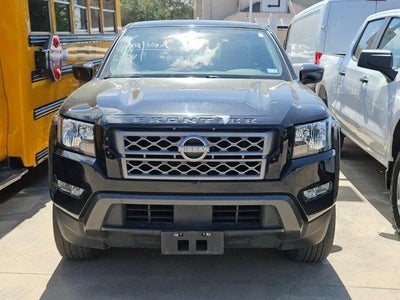 2022 Nissan Frontier Crew Cab SV 4x2