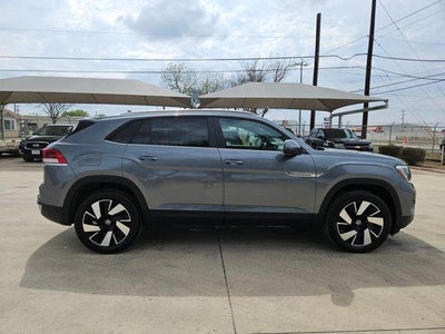 2025 Volkswagen Atlas Cross Sport 2.0T SE w/Technology