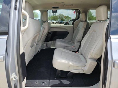 2021 Chrysler Voyager LXI