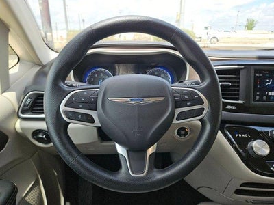2021 Chrysler Voyager LXI