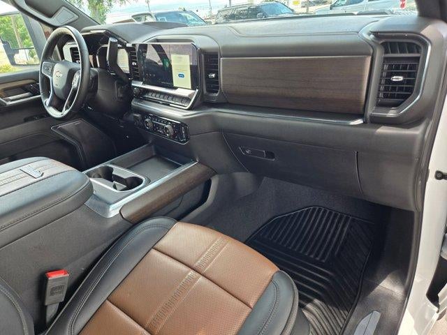 2025 Chevrolet Silverado 3500 HD High Country