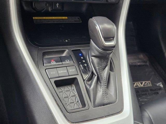 2021 Toyota RAV4 XLE Premium - Photo 18