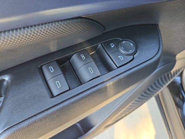 2024 Chevrolet Equinox EV LT - Photo 12