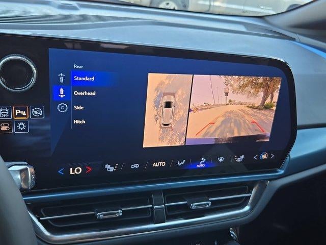 2024 Chevrolet Equinox EV LT - Photo 16