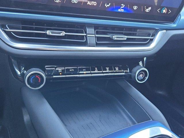 2024 Chevrolet Equinox EV LT - Photo 17