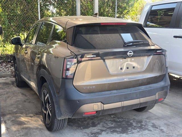 2025 Nissan Kicks SV FWD