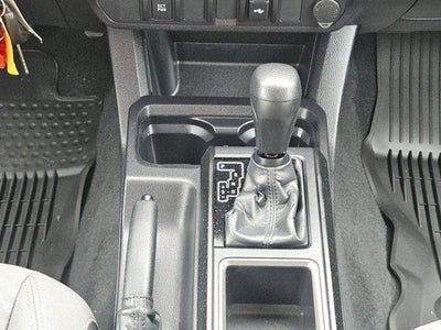 2022 Toyota Tacoma 2WD SR