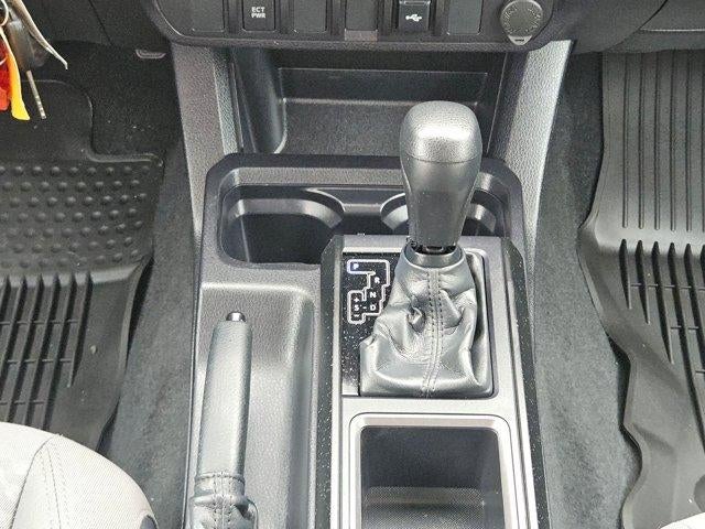 2022 Toyota Tacoma 2WD SR