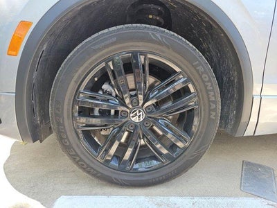 2022 Volkswagen Tiguan 2.0T SE R-Line Black