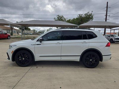 2022 Volkswagen Tiguan 2.0T SE R-Line Black