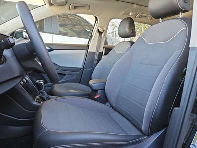 2023 Volkswagen Taos Base