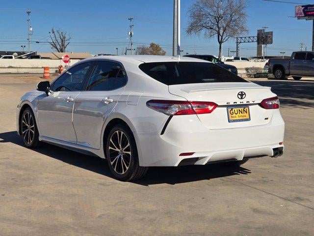 2020 Toyota Camry SE