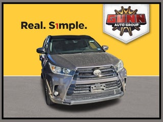 2017 Toyota Highlander SE