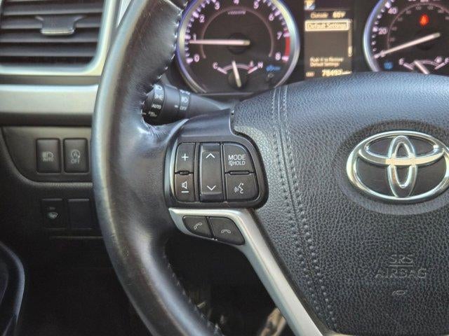 2019 Toyota Highlander SE