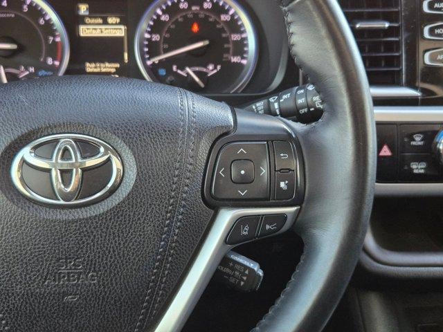 2019 Toyota Highlander SE