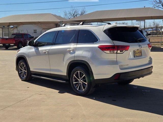 2019 Toyota Highlander SE