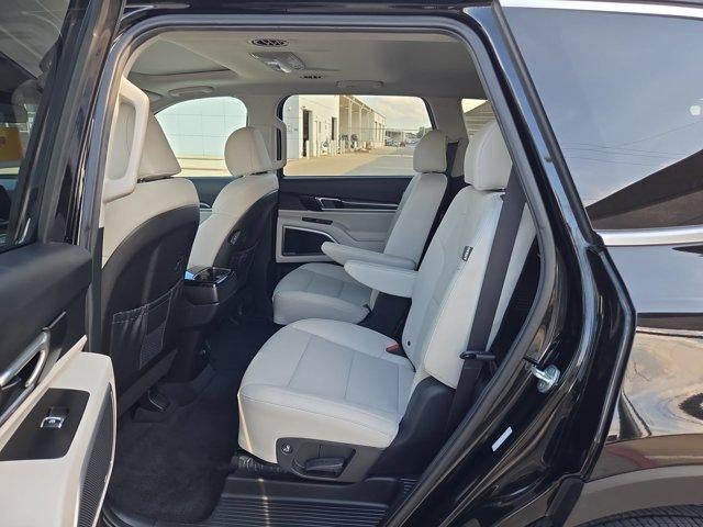 2023 Kia Telluride S - Photo 13