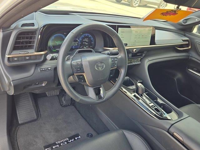 2025 Toyota Crown Platinum - Photo 10