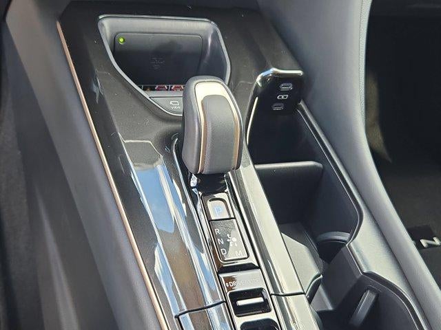 2025 Toyota Crown Platinum - Photo 18