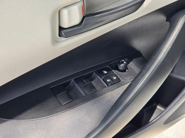 2022 Toyota Corolla LE - Photo 19