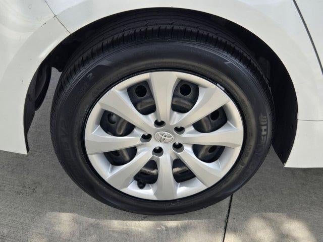 2022 Toyota Corolla LE - Photo 26