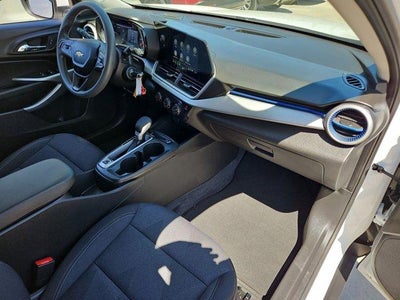 2025 Chevrolet Trax LS