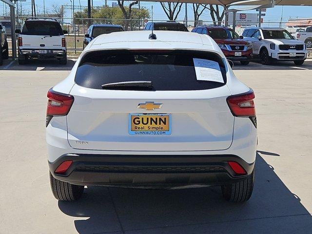 2025 Chevrolet Trax LS