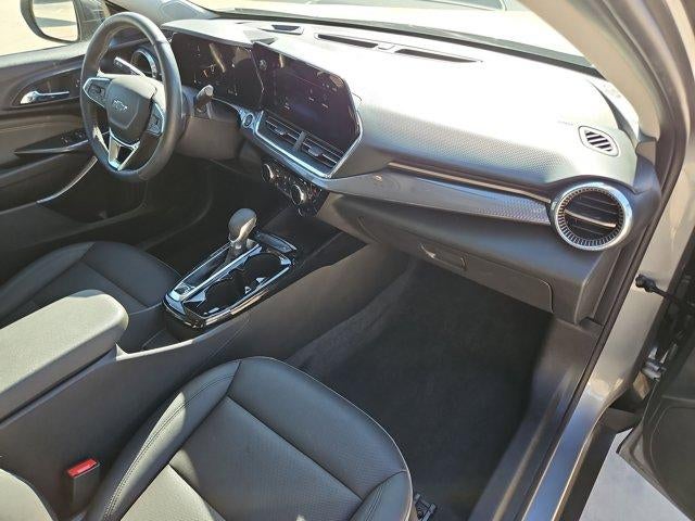 2025 Chevrolet Trax Base