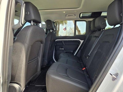 2025 Land Rover Defender 110 P300