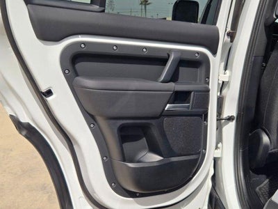 2025 Land Rover Defender 110 P300