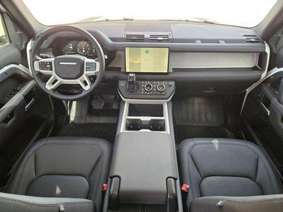 2025 Land Rover Defender 110 P300