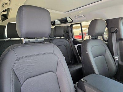 2025 Land Rover Defender 110 P300