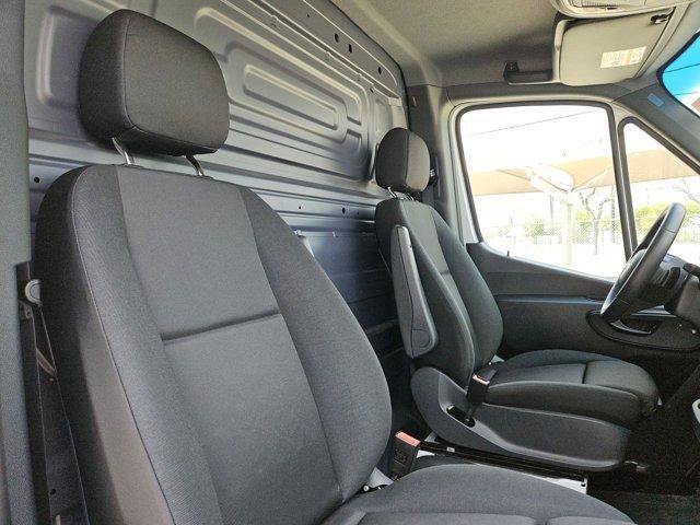 2025 Mercedes-Benz Sprinter 2500 Base