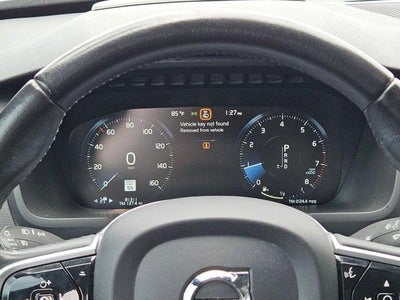 2022 Volvo XC90 Momentum