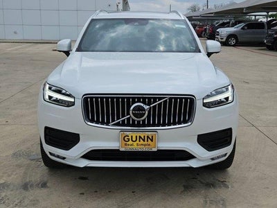 2022 Volvo XC90 Momentum