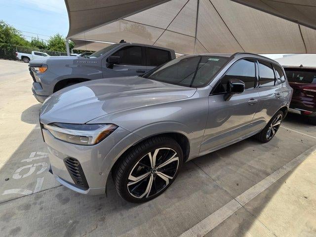 2023 Volvo XC60 Ultimate Dark Theme