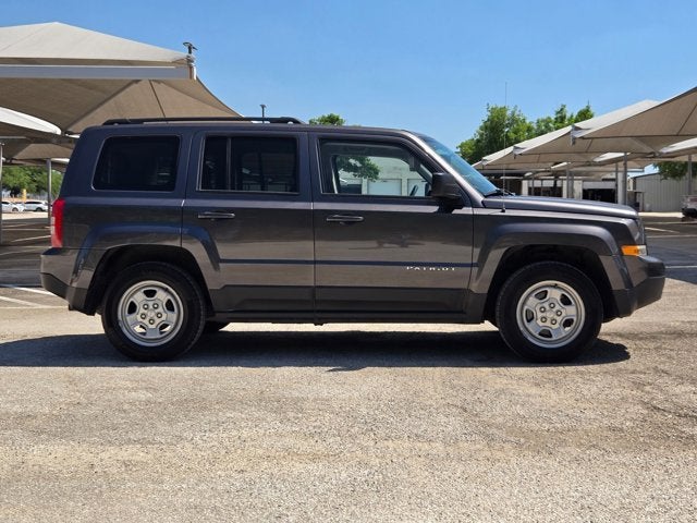 2016 Jeep Patriot FWD 4dr Sport