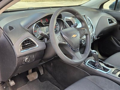 2017 Chevrolet Cruze 4dr Sdn 1.4L LT w/1SD